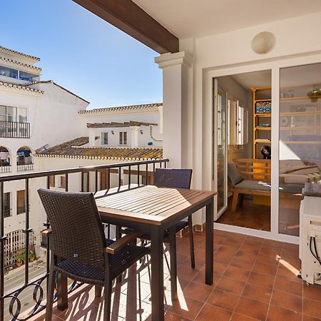 Duquesa Port Studio Apartment - Bright Sunlit Terrace Манилва Экстерьер фото